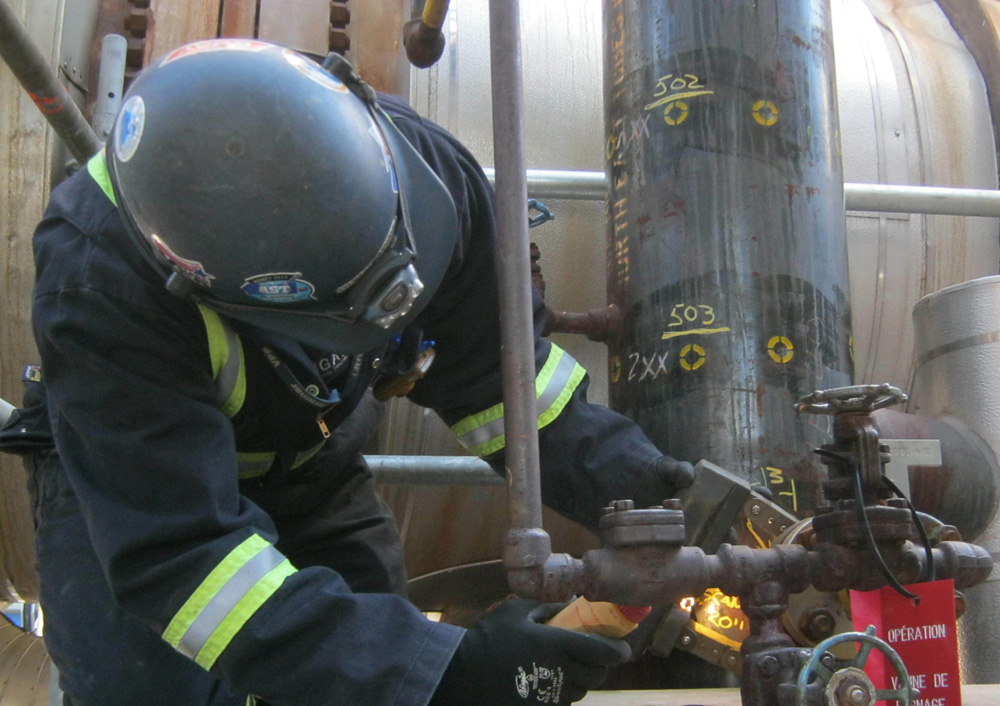 DÉTECTION DE FISSURE PAR MAGNÉTOSCOPIE